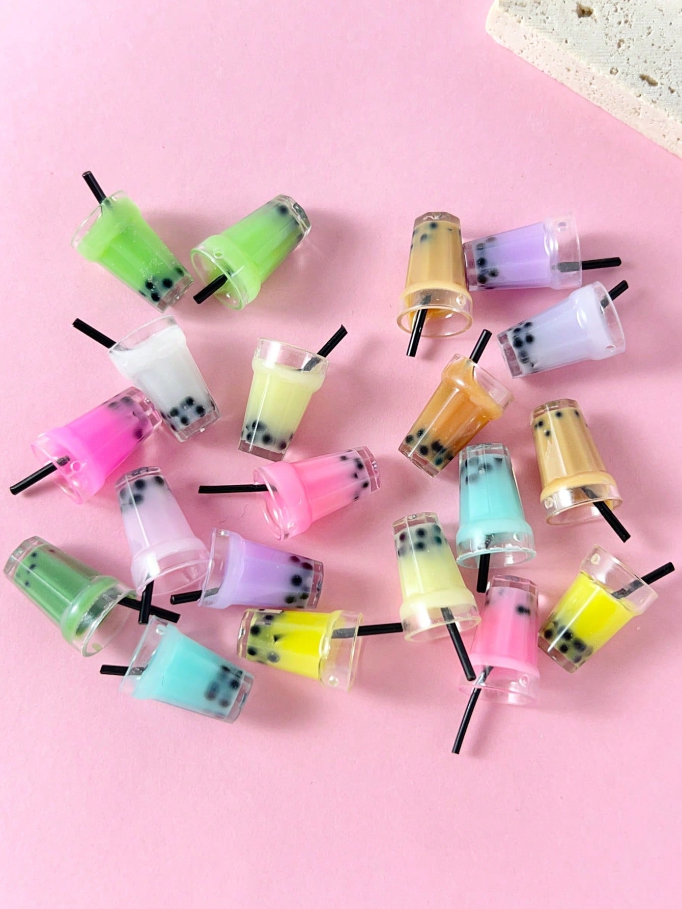 20Pcs Random Color Cute Plastic Bottle DIY Pendant for Women for Jewelry Making